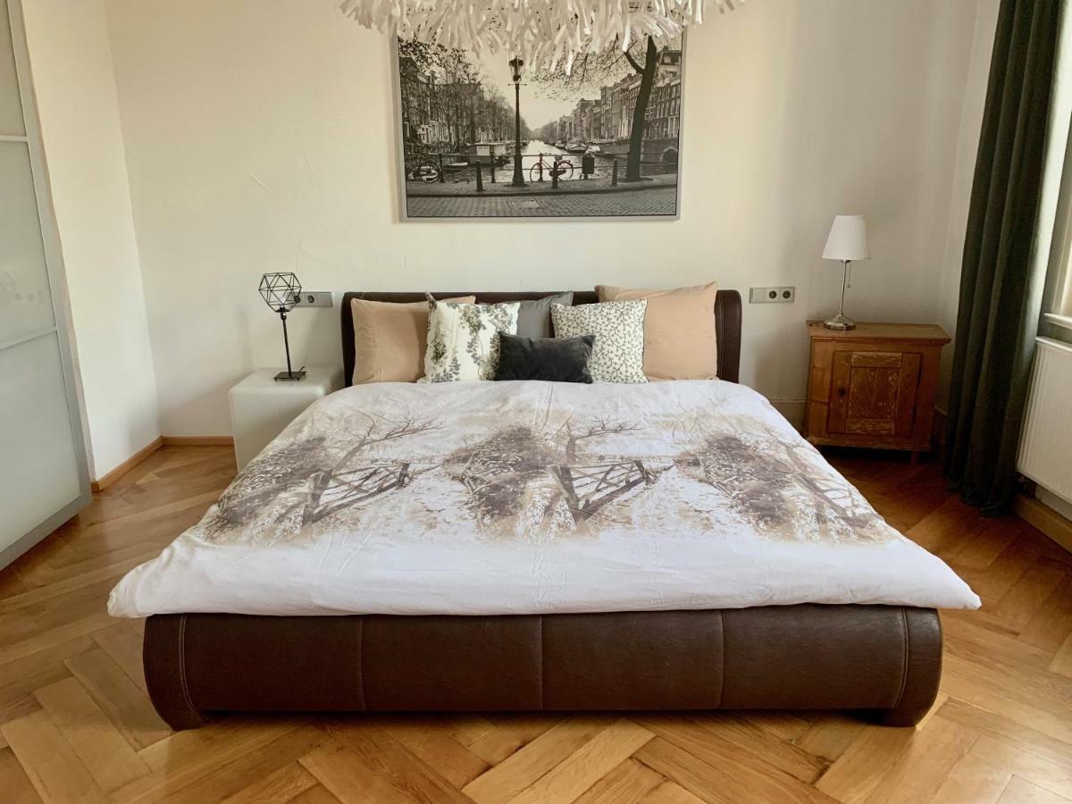 Deluxe Business City Apartments Metzingen Villa Landenberger Esterno foto